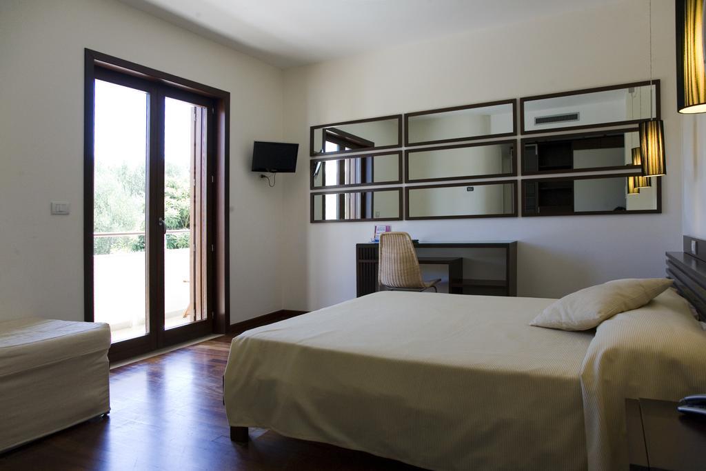 Hotel Le Piane Villammare Habitación foto